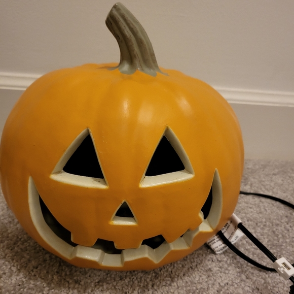Intertek Holiday Intertek Light Up Pumpkin Jack Olantern Poshmark